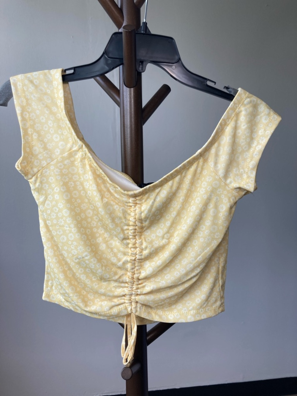 Rue21 top Yellow w white floral print cinch front detail boho top casual L jrs